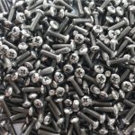 Fixation en alliage de titane gr5 pour vis industrielle m4x10